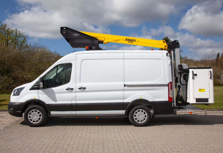 Versalift - VTL-135-F